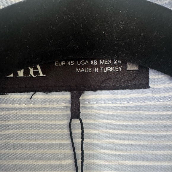 Zara button down - Picture 3 of 3